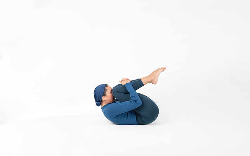  حالت زانو به سینه (Apanasana) برای رفع یبوست