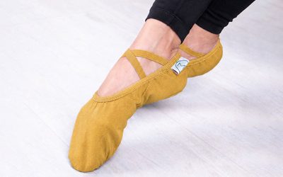 راهنمای خرید کفش باله؛ فلت یا پوینت؟